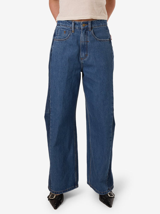 Carter Jean in Two Tone Blue