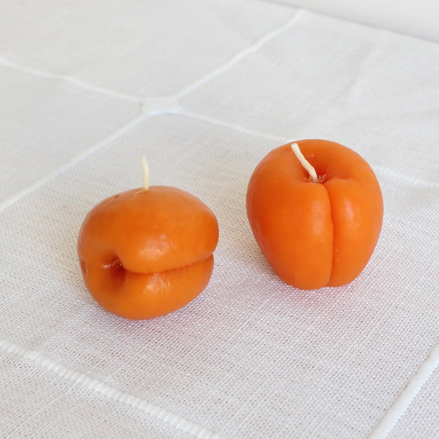 Beeswax Apricot Candle