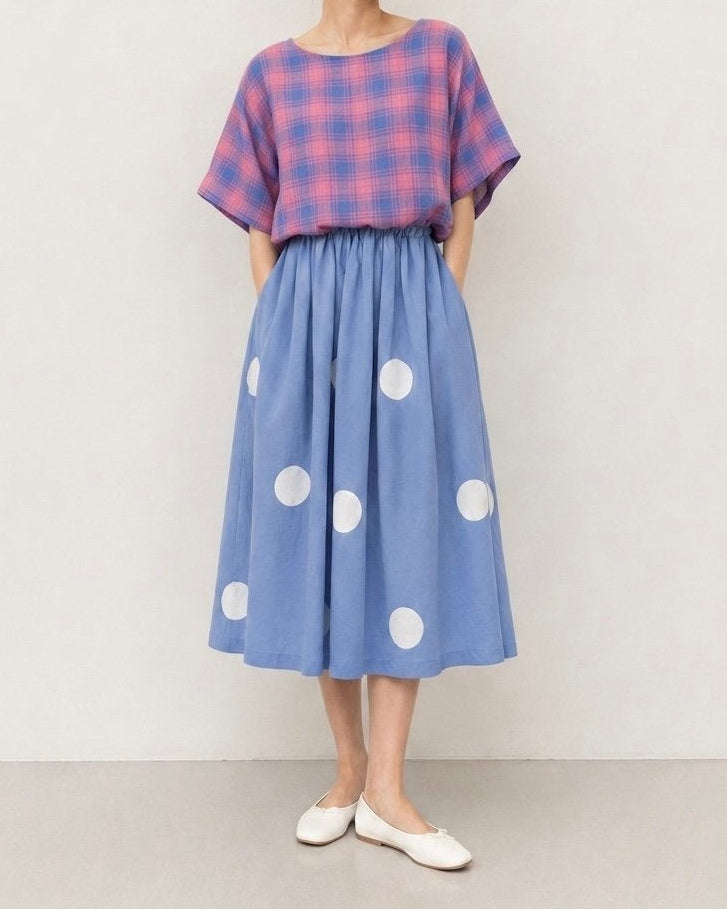 Crafted from 100% high-quality linen, the Lilac Check Top offers breathable comfort for warm weather wear. Features a comfortable waist band and relaxed wide sleeves that move with ease.