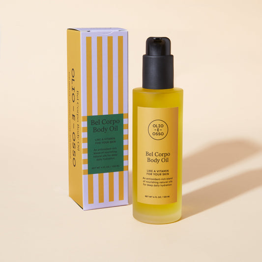 Like a vitamin for your skin, this antioxidant-rich blend of nourishing natural oils is amazing for deep daily hydration with scent notes of rose absolute, patchouli, vetiver, and geranium. 
