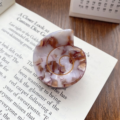 1.5" seashell hair clip - Made with eco-friendly cellulose acetate that is both durable and comfortable.