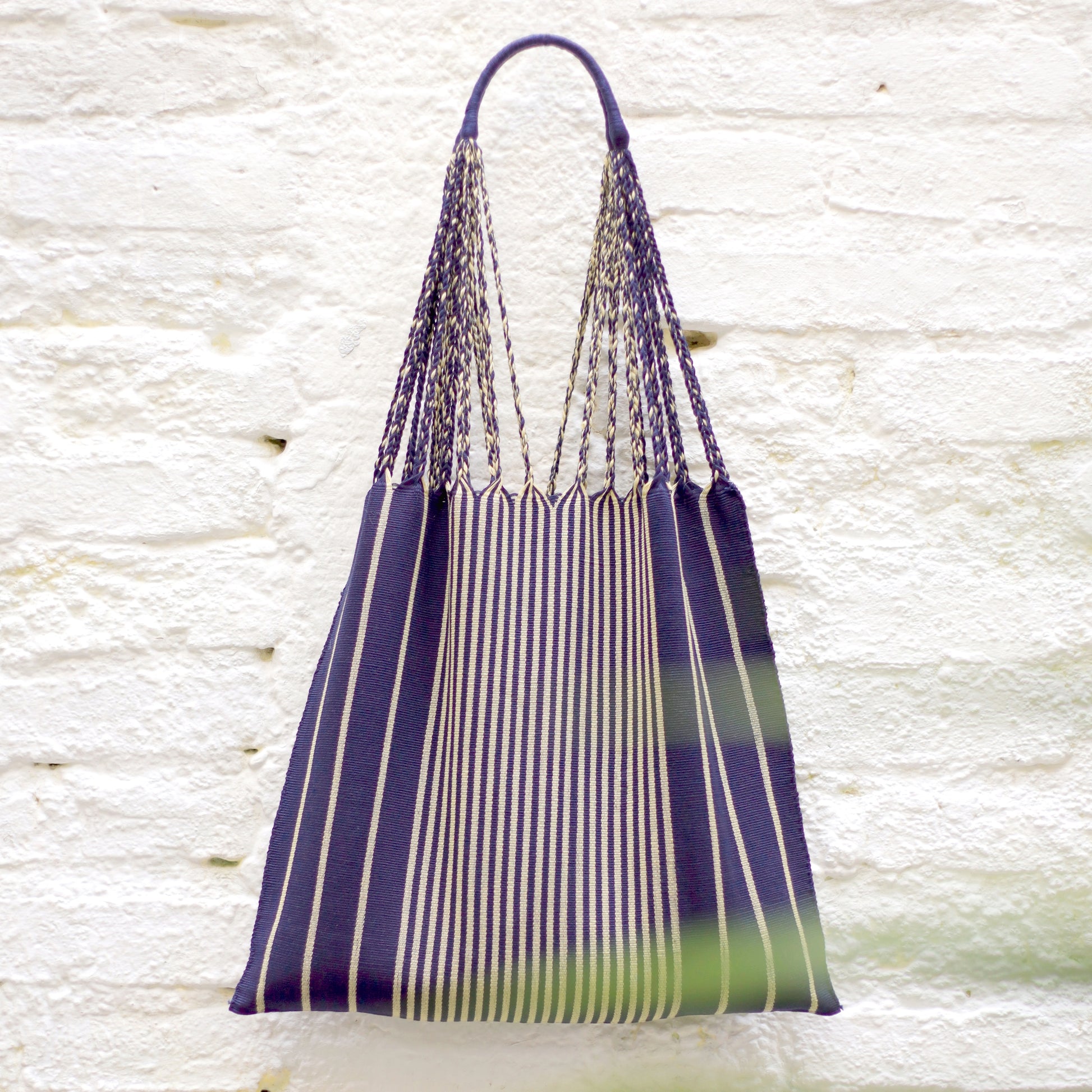 100% cotton hand woven tote hand made by artisans in Chipas, Mexico.
 las rayas tote