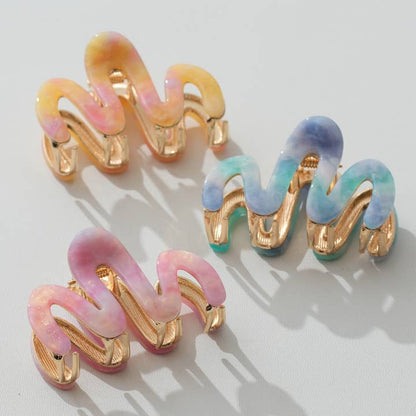 Mini Island Willow Claw Clip