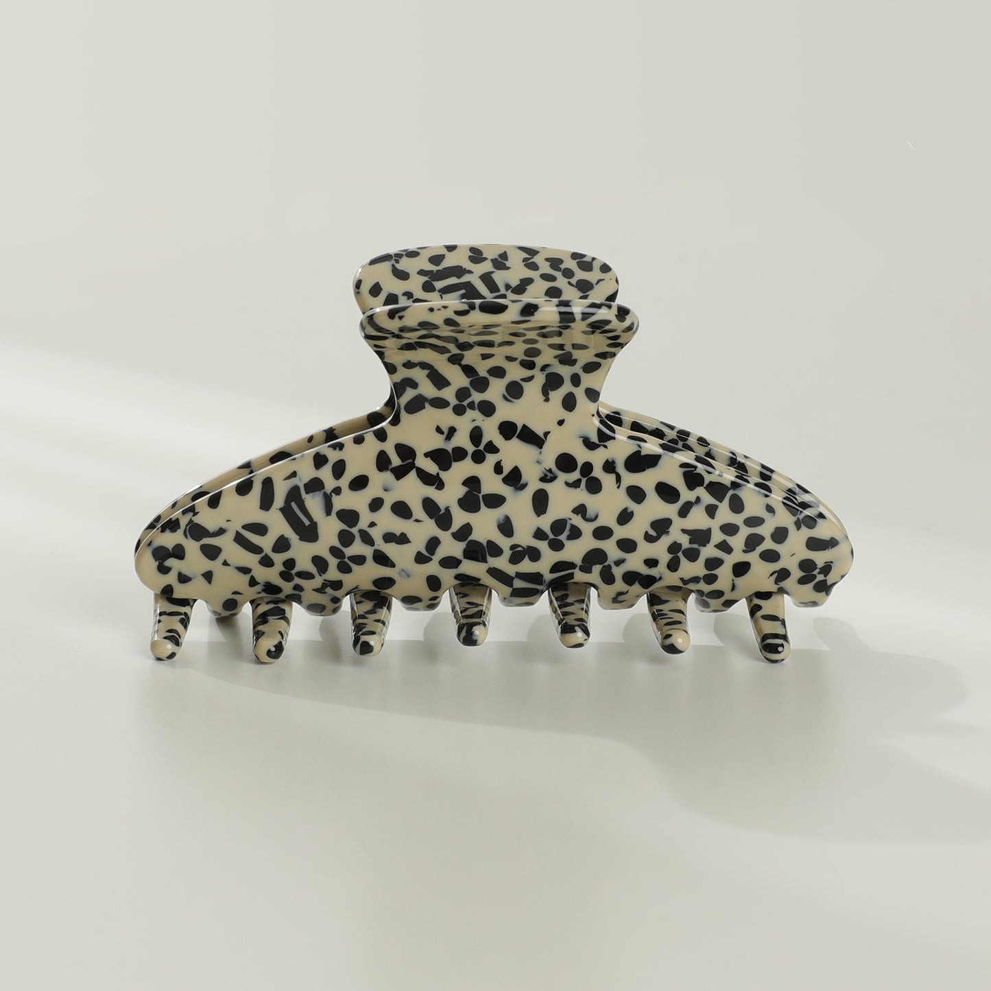 Adrienne Claw Clip
