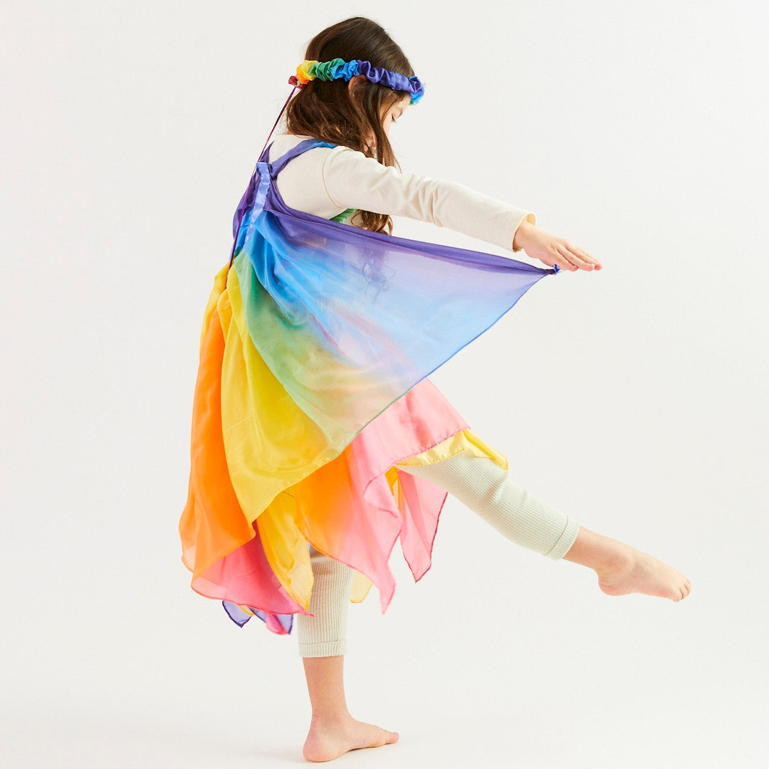 Comfortable and versatile, these silk wings have been a staple in dress-up boxes for over 29 years. The wings are designed to be simple and open-ended so children can imagine they are any number of things. made with 100% silk using non-toxic dye.
