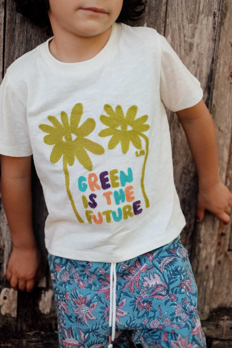 Slub jersey tshirt with “Green is the future” embroidery. Made with 100% organic cotton.