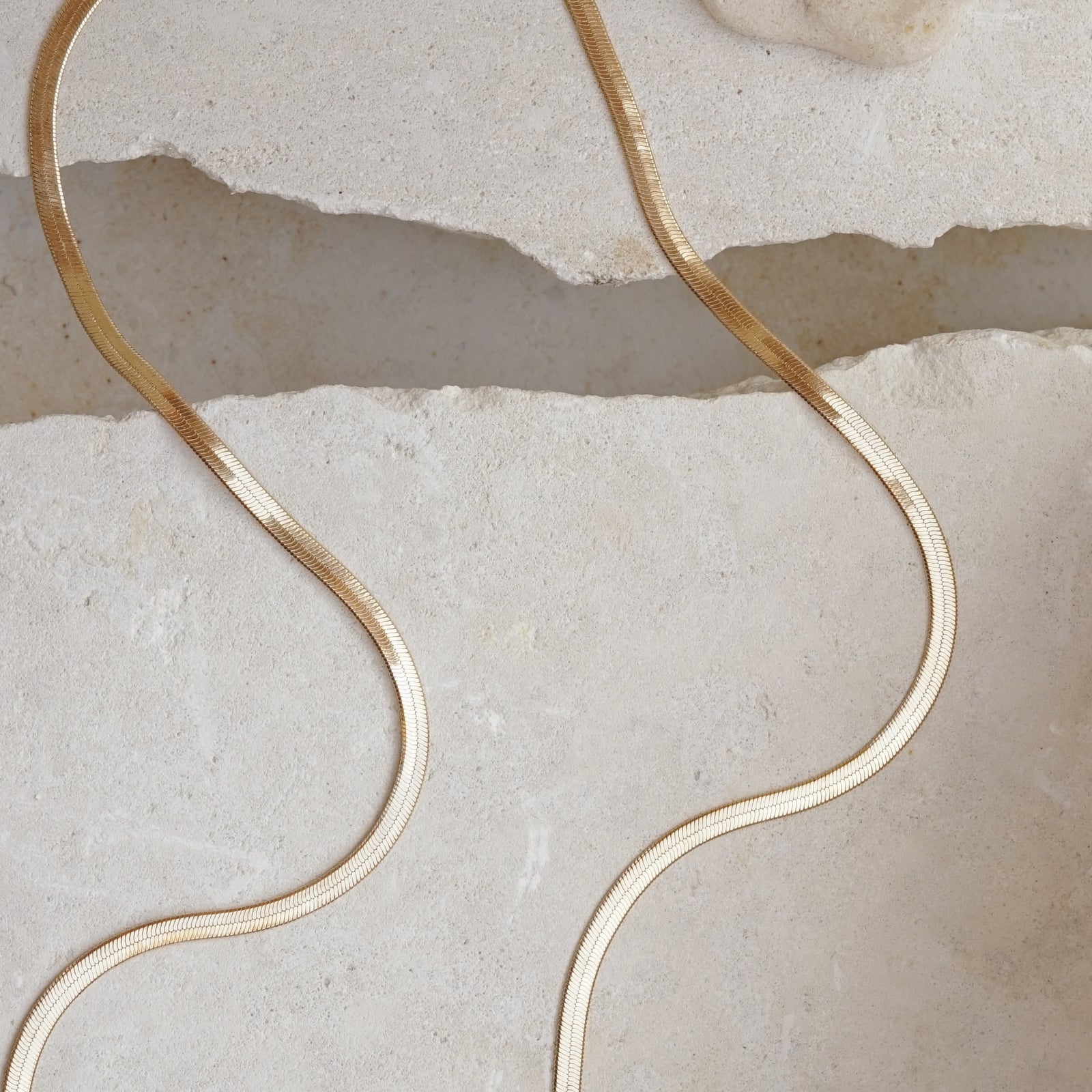 Classic and timeless, the Kay Necklace is an elegant and minimal textured thick gold chain