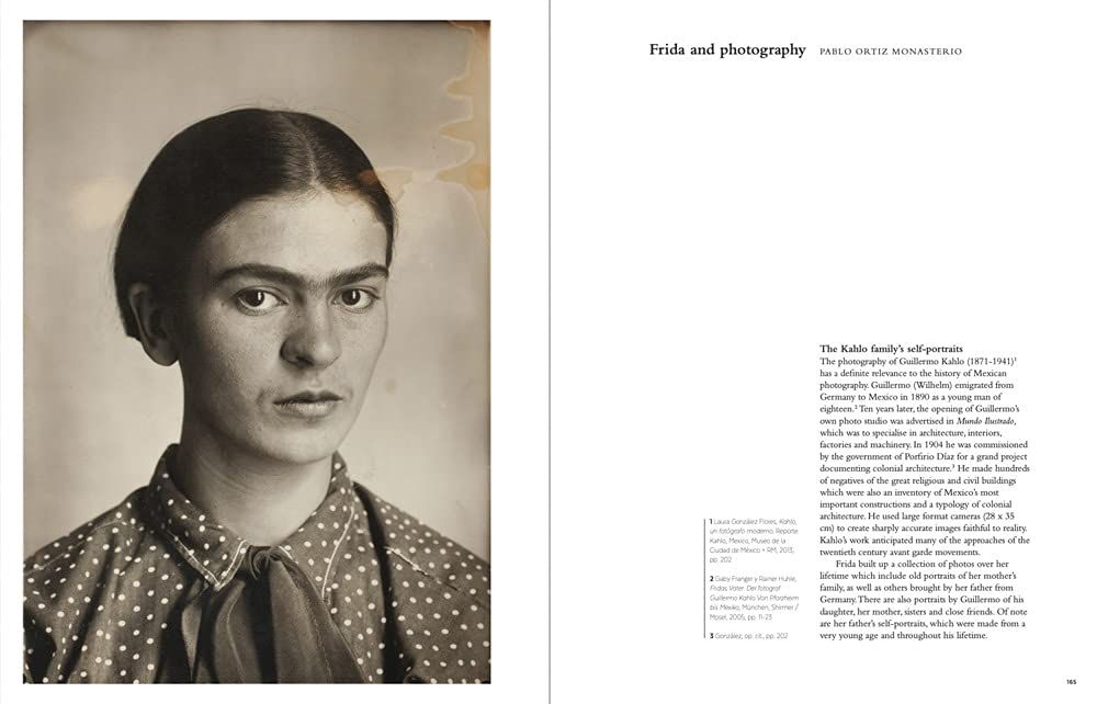 Frida Kahlo: Her Universe Artbook