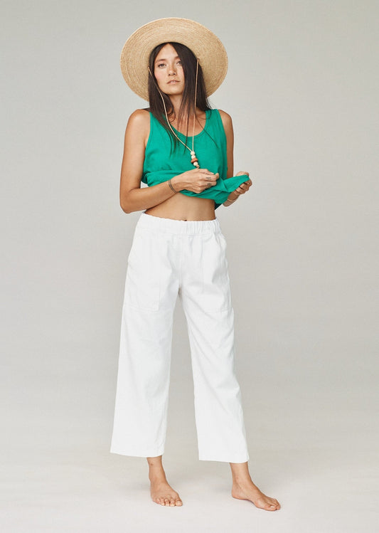 USA made hemp pants with high waist creates a flattering shape while the adjustable hidden drawcord and relaxed fit through the hip + thigh makes these a super comfortable wear.
