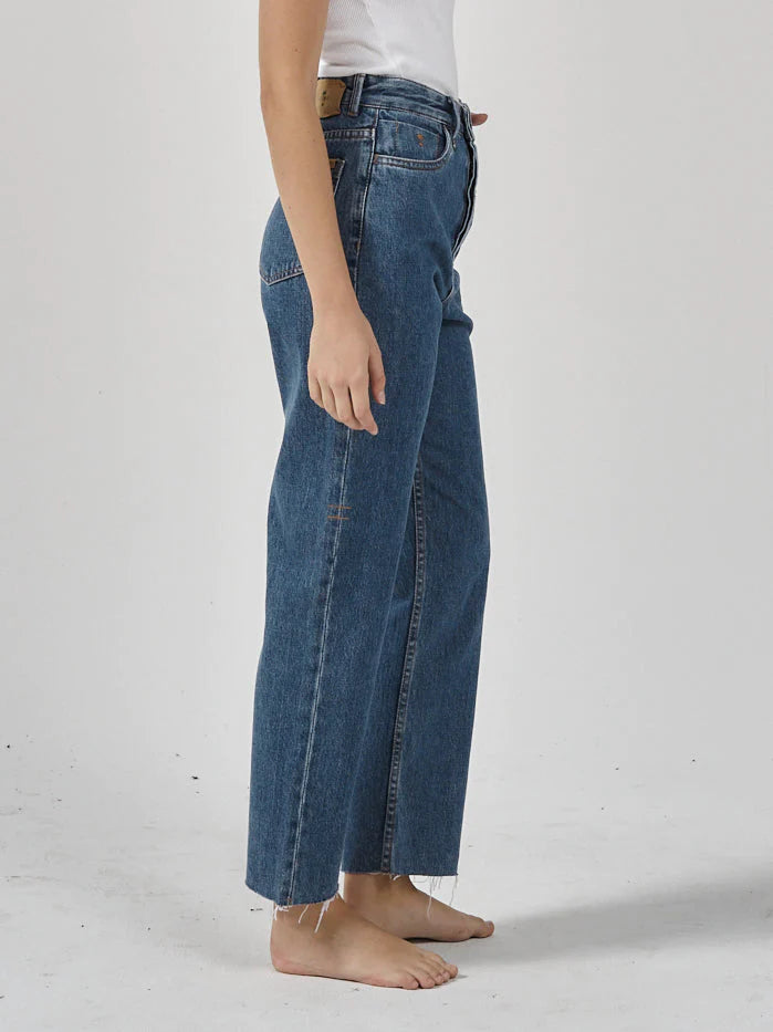 A high rise and cropped leg with a raw edge, these jeans are perfect for any occasion. Wear them super causal or dress them up, you can trust they will see some good times. Sustainably made with 100% Organic Cotton and designed in Byron Bay, Australia.
