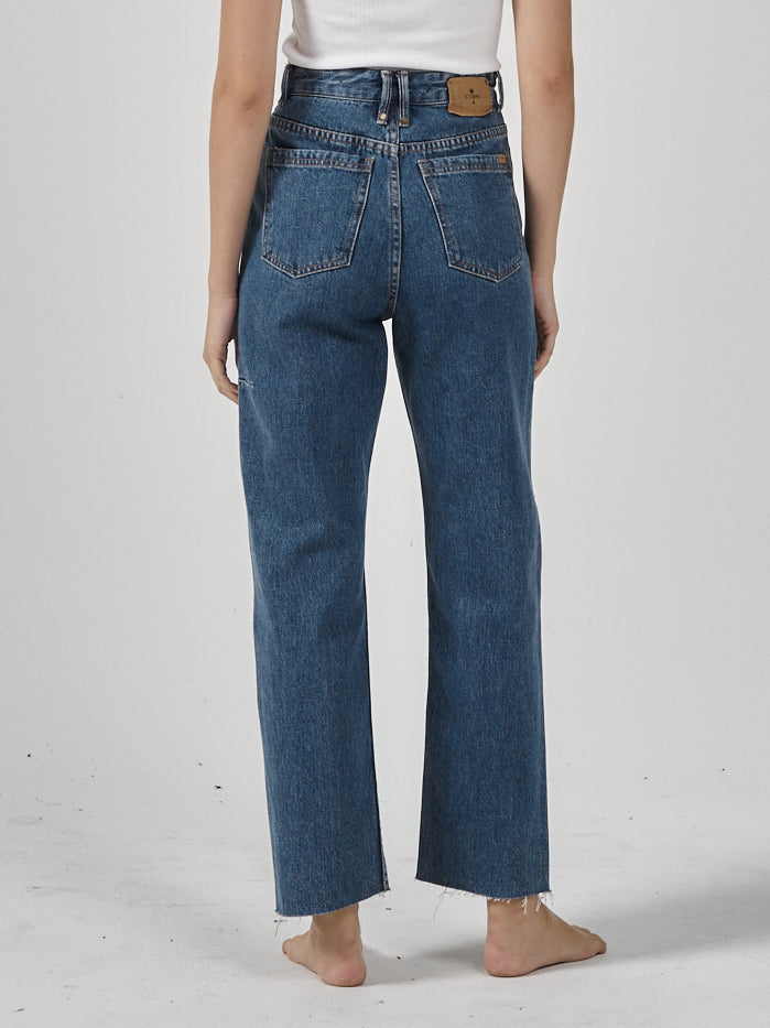 A high rise and cropped leg with a raw edge, these jeans are perfect for any occasion. Wear them super causal or dress them up, you can trust they will see some good times. Sustainably made with 100% Organic Cotton and designed in Byron Bay, Australia.