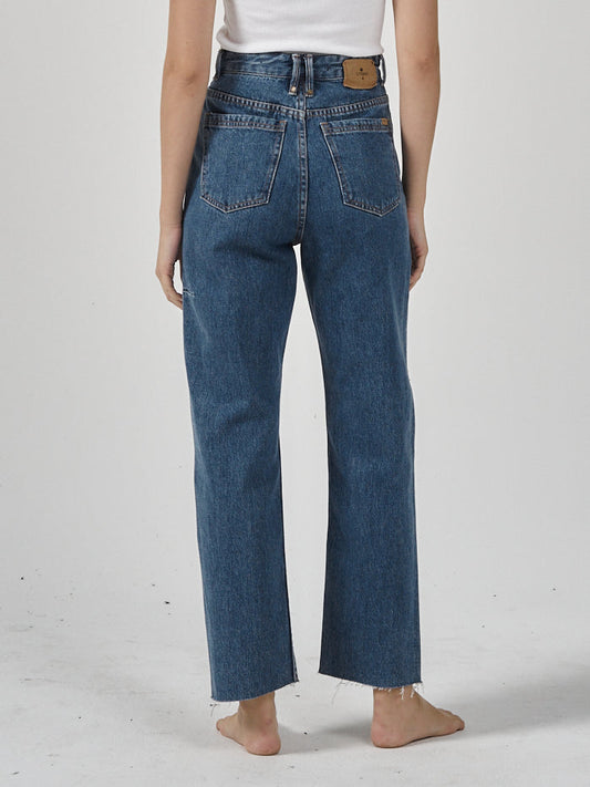 A high rise and cropped leg with a raw edge, these jeans are perfect for any occasion. Wear them super causal or dress them up, you can trust they will see some good times. Sustainably made with 100% Organic Cotton and designed in Byron Bay, Australia.