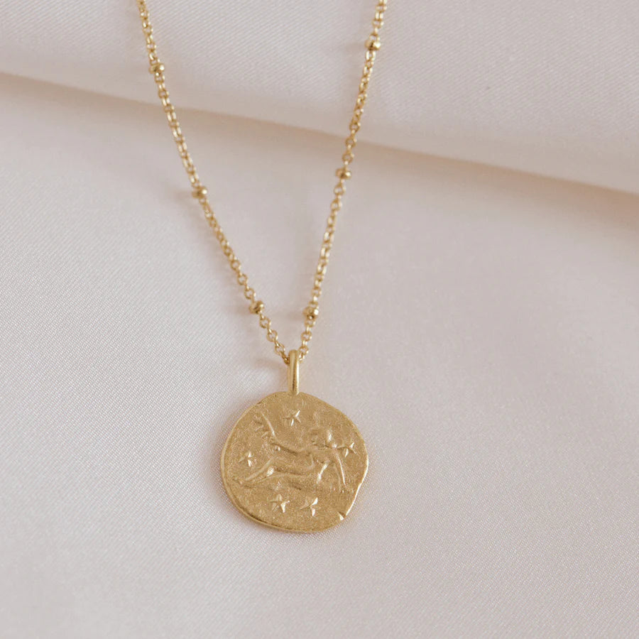 Virgo is a sympathetic, natural, and kind zodiac sign just like Agapé’s gold and zero-waste design. Methodical quick thinkers, they have a lot of mental energy to conquer all obstacles life throws at them. 24K sustainable gold plated pendant and chain ethically made in France in Agape Studio's Parisian workshop. 