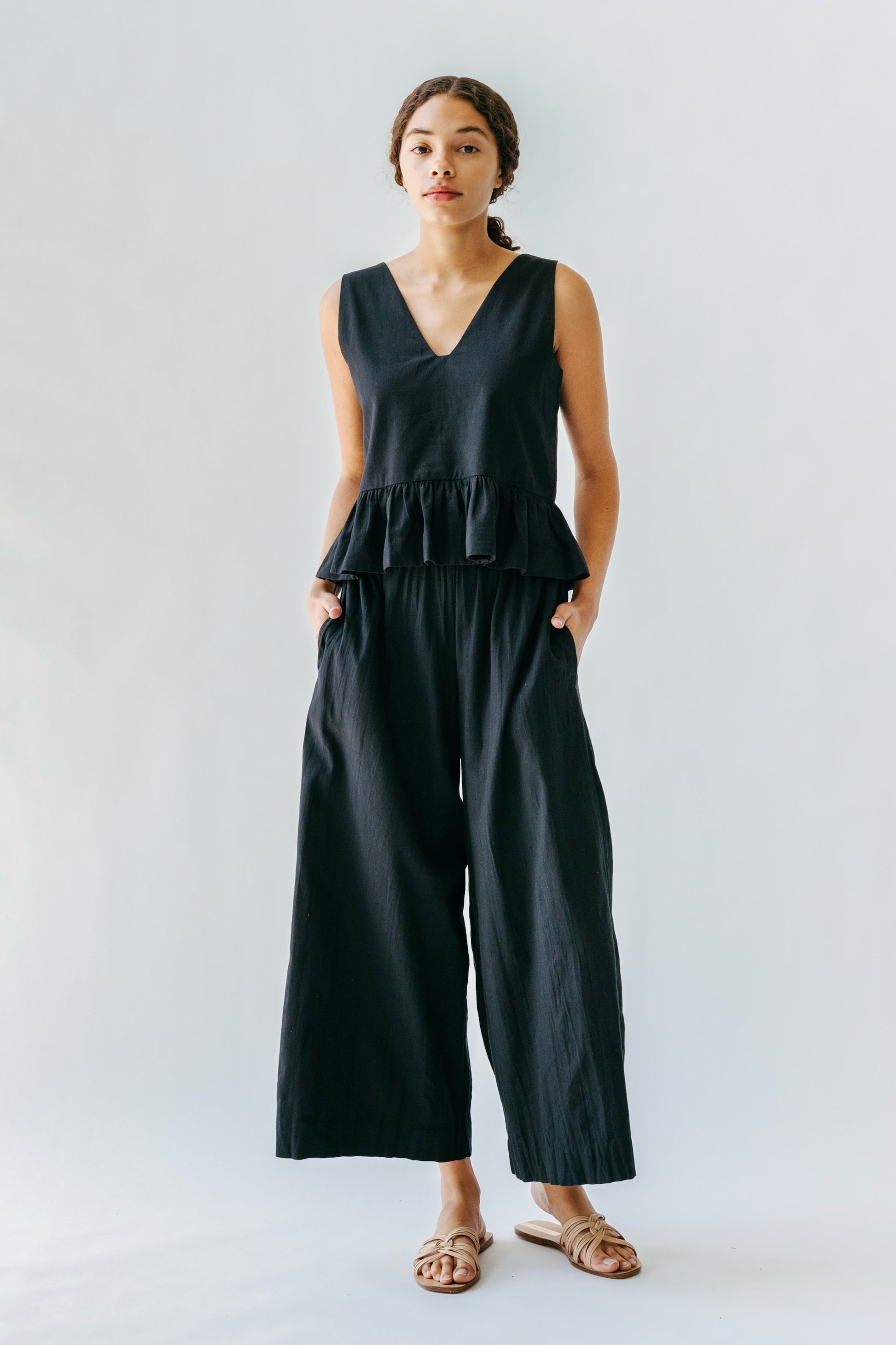 This paperbag waist pant is comfy, roomy, high waisted and wide legged. Wear it seaside with a swimsuit or with your favorite blouse tucked in. Ethically made in India.