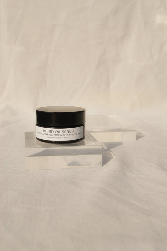 salud shoppe's honey oil scrub with manuka honey, shea butter, and pink aventurine handmade in carlsbad, ca by salud shop. holistic skin care.
